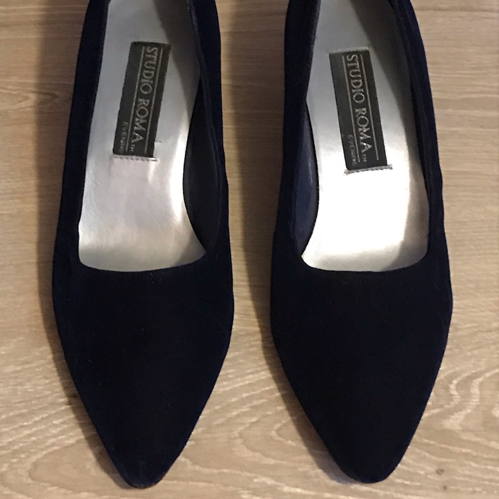 Vintage Velvet Blue Studio Roma Kitten Heel